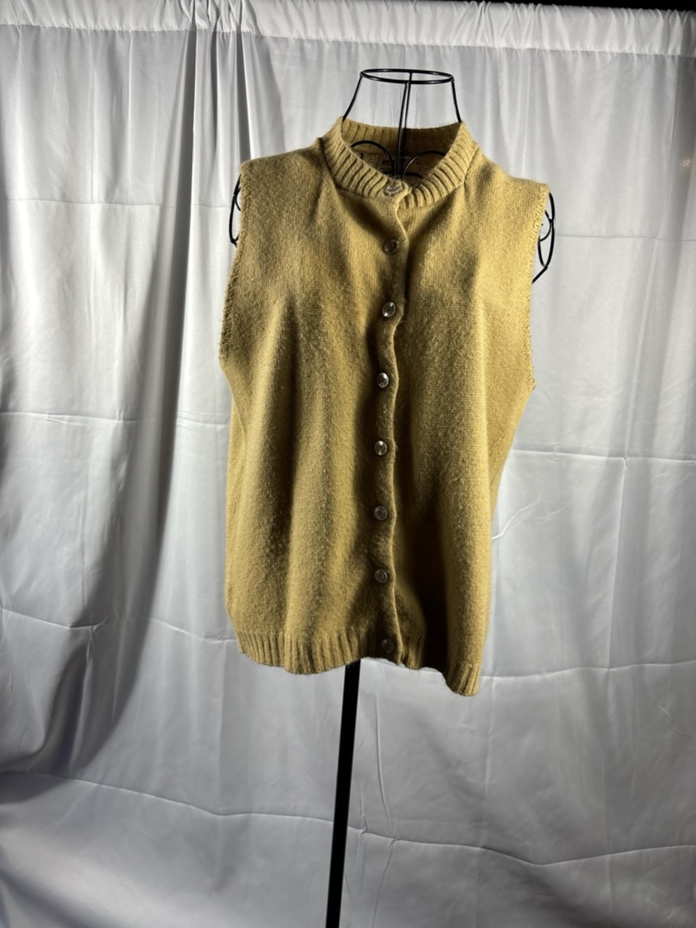 Sleeveless Knit Button-Front Cardigan Vest - Mustard